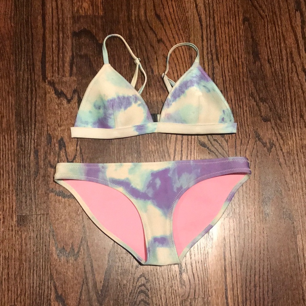Triangl Tie Dye Bikini